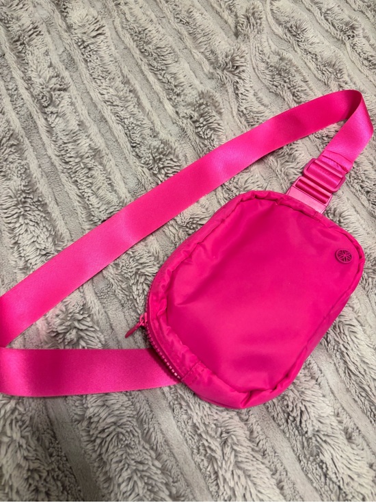 Handbags - Hot Pink Crossbody Belt Bag